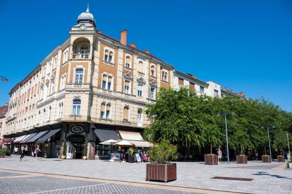 Luxus A Varos Felett Szombathely Exterior foto